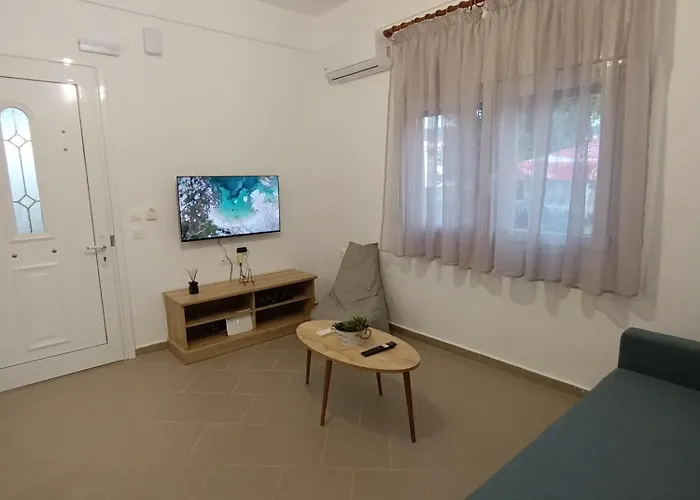 3b House