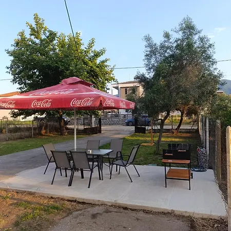 Ваканционна къща 3b House Vrasná